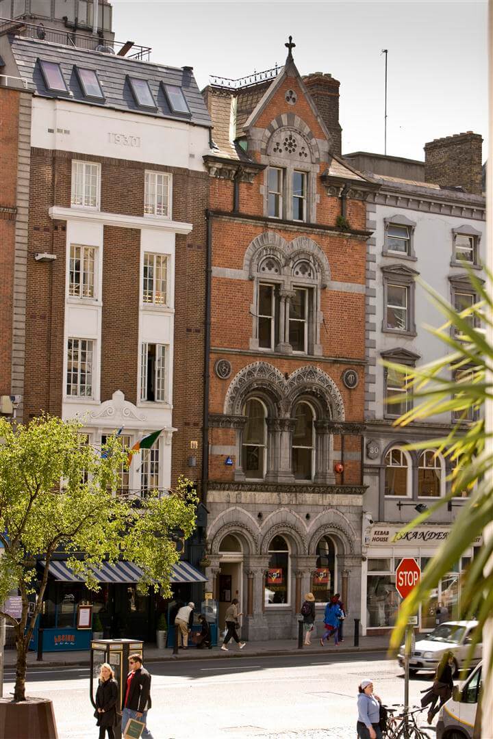 CES- Center of English Studies Dil Okulu 