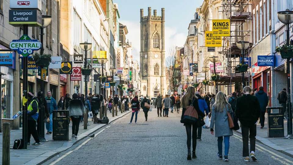 Liverpool’da Ulaşım, Yeme İçme ve Konaklama