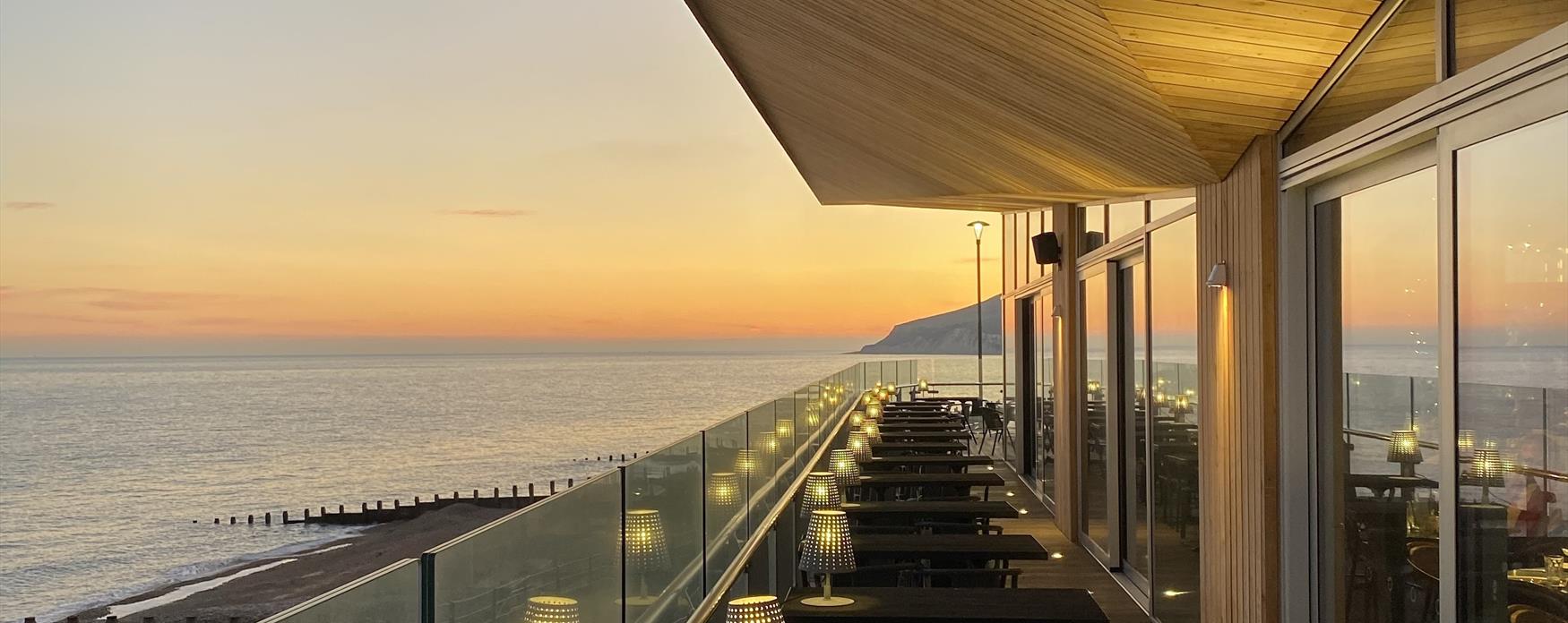 Eastbourne’de Ulaşım, Yeme İçme ve Konaklama