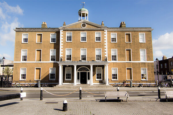 ISI Englısh Language school Dublin Dil Okulu